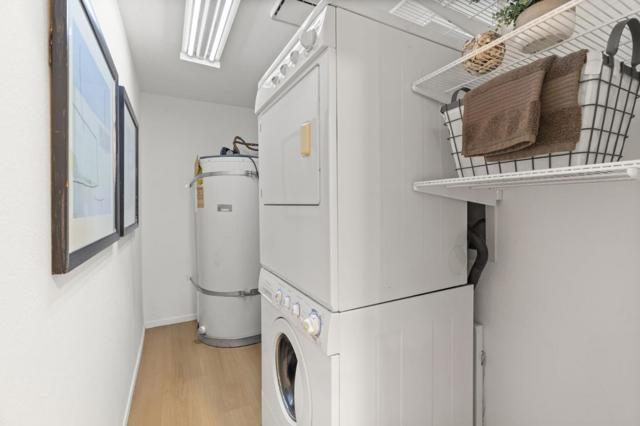 663 Waverley Street, Palo Alto CA: https://media.crmls.org/mediaz/f0bde598-b205-44fb-912c-19b1d806cef4.jpg