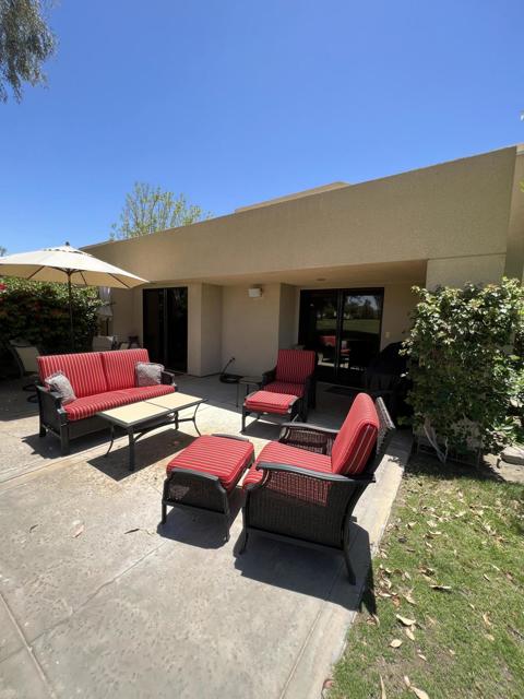 26 Mission Court, Rancho Mirage CA: https://media.crmls.org/mediaz/f0be15e4-4781-414f-98a6-89616468f905.jpg