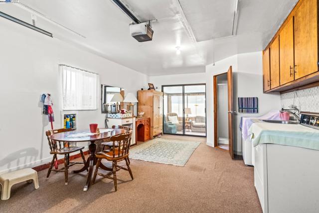 18289 Meekland Ave, Hayward CA: https://media.crmls.org/mediaz/f0be7c24-9c58-47df-8856-e1673056deaa.jpg