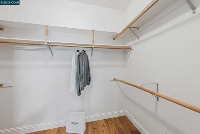 122 Claremont Crest Ct, San Ramon CA: https://media.crmls.org/mediaz/f0bea39e-66b6-47c1-b78b-4953c1e2df56.jpg