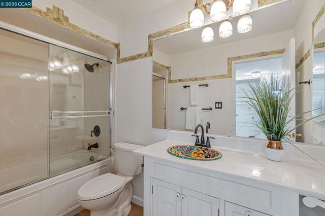1335 Kenwal Rd, Concord CA: https://media.crmls.org/mediaz/f0bf260d-f20b-4d3c-96c8-e1cf30c7a0cc.jpg