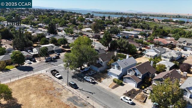 301 Grangnelli Ave, Antioch CA: https://media.crmls.org/mediaz/f0bf270f-90ae-4c36-8afb-bac37005709b.jpg