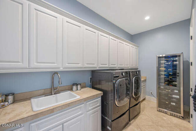 421 Whitegate Road, Thousand Oaks CA: https://media.crmls.org/mediaz/f0bf7559-9c7a-461b-8ed5-e5cf0504e23e.jpg
