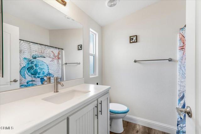 20652 Lassen Street, Chatsworth CA: https://media.crmls.org/mediaz/f0c00373-b8a2-4a84-945c-779898761b9a.jpg