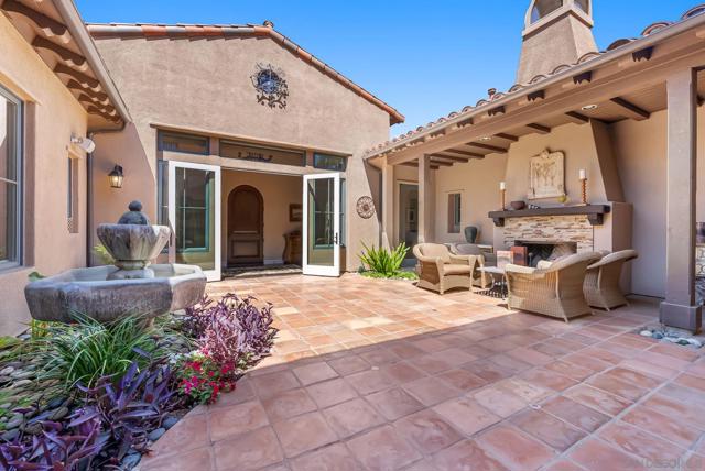 17075 San Antonio Rose Ct, San Diego CA: https://media.crmls.org/mediaz/f0c01737-bf16-4fbf-ab2f-6a658ccb787c.jpg