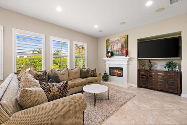 81840 Contento Street, La Quinta CA: https://media.crmls.org/mediaz/f0c046d1-1a7e-4d82-aecb-4d0c28ed1d36.jpg