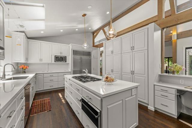 28140 Story Hill Lane, Los Altos Hills CA: https://media.crmls.org/mediaz/f0c0971a-6c91-4fab-a17b-861f02efeb1e.jpg