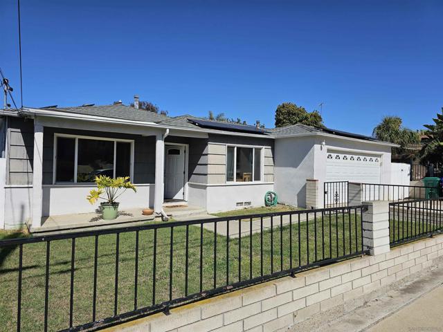 5442 San Onofre Ter, San Diego CA: https://media.crmls.org/mediaz/f0c20186-59b8-4866-a4c5-f1837a072801.jpg