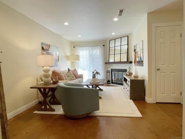 4845 Narragansett, San Diego, California 92107, 3 Bedrooms Bedrooms, ,2 BathroomsBathrooms,Townhouse,For Sale,Narragansett,250020135SD