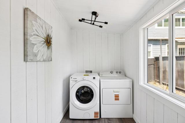 441 Vera Avenue, Redwood City CA: https://media.crmls.org/mediaz/f0c36bab-c79e-4997-9a9b-e3a22b505ab3.jpg