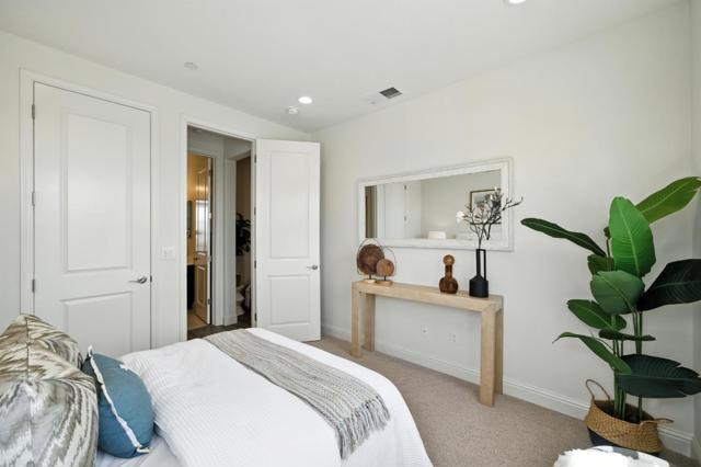 28780 Vista Grande Drive, Hayward CA: https://media.crmls.org/mediaz/f0c37a21-6948-4ab0-b4d9-0f0a97f0fd6d.jpg