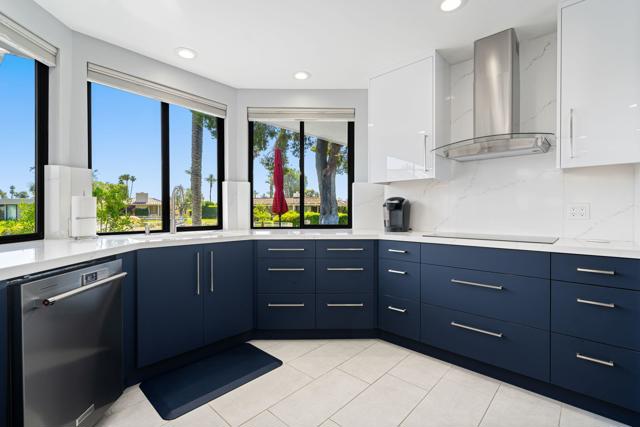 5 Seton Court, Rancho Mirage CA: https://media.crmls.org/mediaz/f0c69e7c-e7c9-4cf4-8f62-2d909e1bfe05.jpg