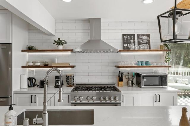 1 Sequoia Way, Pacifica CA: https://media.crmls.org/mediaz/f0c6eca0-9183-46e0-8480-5711268f6817.jpg