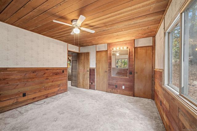 2380 Cape Horn Ave,  CA: https://media.crmls.org/mediaz/f0c779f9-20bd-497b-b1a0-31f4f8520dba.jpg