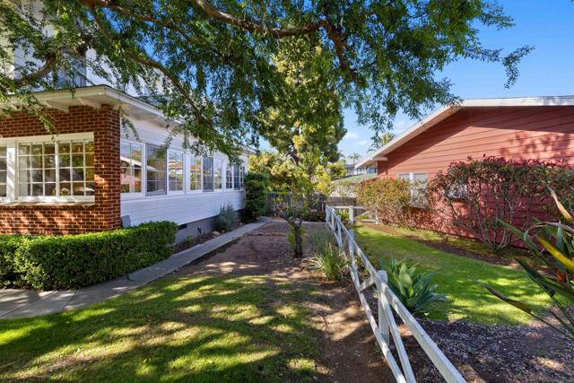 4229 Saint James Place, San Diego CA: https://media.crmls.org/mediaz/f0c79683-37d5-4175-9f16-3f81ab2b2231.jpg
