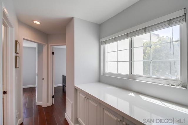 13554 Jadestone Way, San Diego CA: https://media.crmls.org/mediaz/f0c96c4d-e271-4749-96b7-b6a914f5f24b.jpg