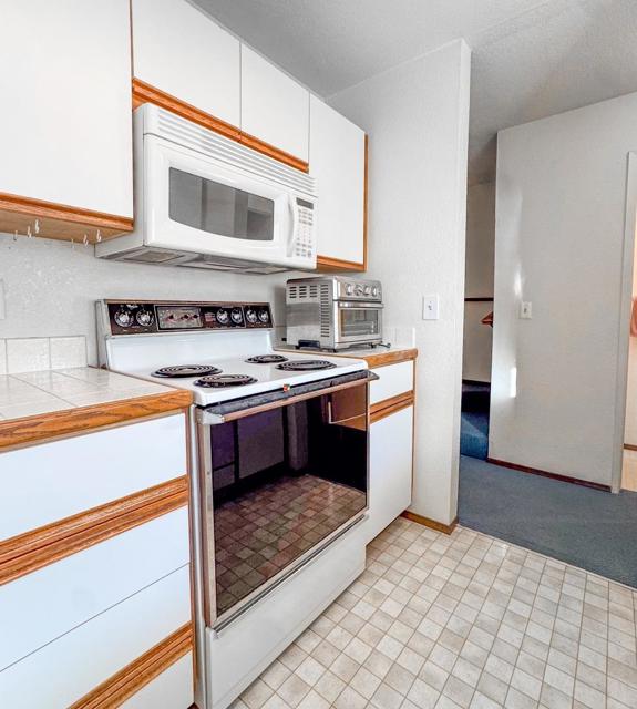 6923 Chantel Court, San Jose CA: https://media.crmls.org/mediaz/f0c9a250-517c-44cc-a850-28eea3a87a2e.jpg