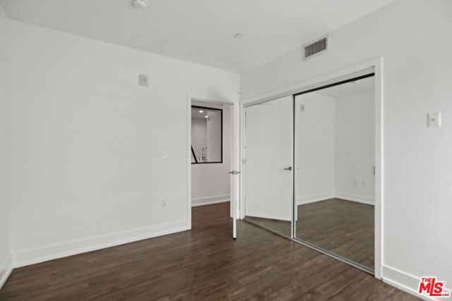 409 Hayworth, Los Angeles CA: https://media.crmls.org/mediaz/f0c9ded9-3cb2-4ee1-b111-478e5a0de52c.jpg