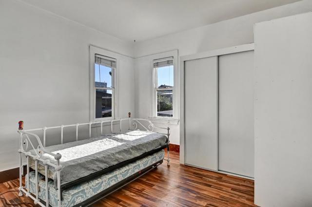 2819 E 23rd Street, Oakland CA: https://media.crmls.org/mediaz/f0cb07e4-d571-45c4-b876-519b28093b2d.jpg