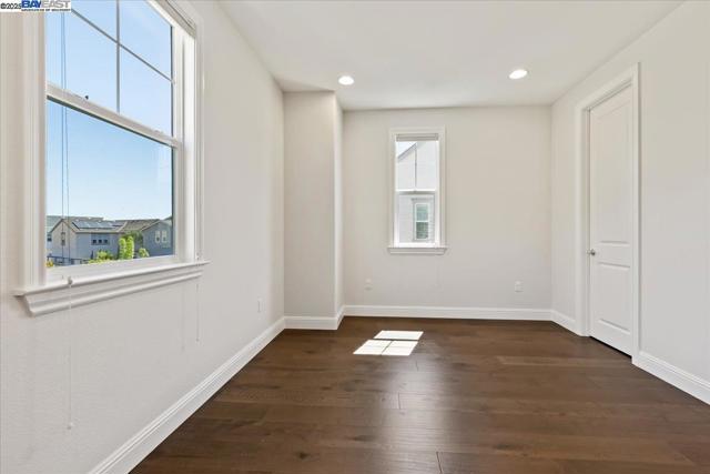 4369 Table Mountain Rd, Dublin CA: https://media.crmls.org/mediaz/f0cb61c7-902b-4c35-8acb-2f68e4f5a5a8.jpg