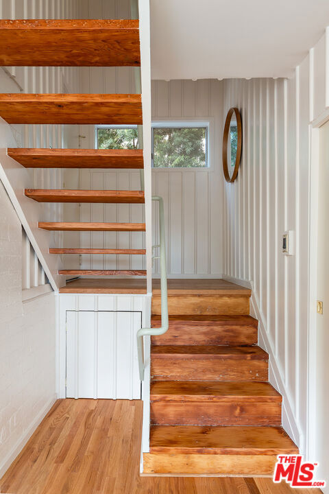 2052 Cerro Gordo Street, Los Angeles CA: https://media.crmls.org/mediaz/f0cc8798-0512-47da-b510-e77949a10e28.jpg