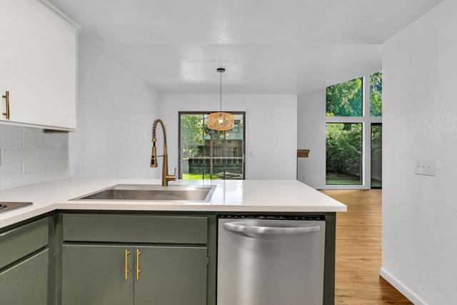 3350 M Street, Merced CA: https://media.crmls.org/mediaz/f0cc92be-264f-40b6-b80f-ce74c294b4c8.jpg