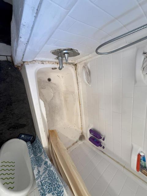1125 Garden Street, East Palo Alto CA: https://media.crmls.org/mediaz/f0cd7b0c-1d18-46a6-bcdc-b0f9d800e9be.jpg