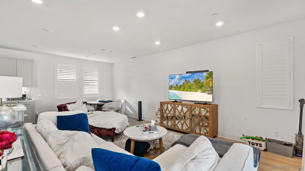 15681 Rennyson Way - photo 3