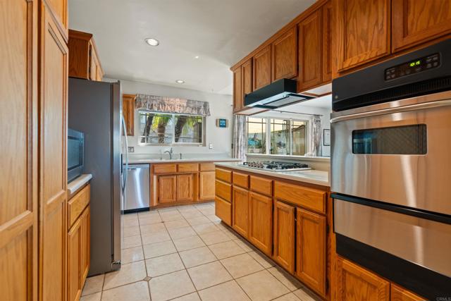 Detail Gallery Image 12 of 34 For 425 E Dougherty St, Fallbrook,  CA 92028 - 4 Beds | 2/1 Baths