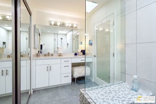 468 N Greenhouse Way, Palm Springs CA: https://media.crmls.org/mediaz/f0ce90bf-558d-48b7-b7fa-115006d888ec.jpg