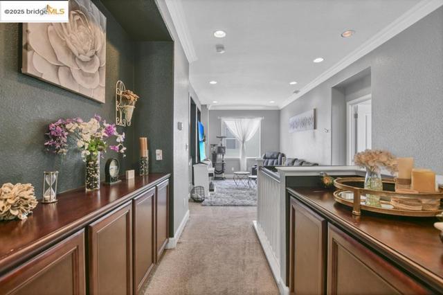 25 Solitude Ct, Oakley CA: https://media.crmls.org/mediaz/f0cebce0-0428-49ca-a4ba-3e793e5efbab.jpg