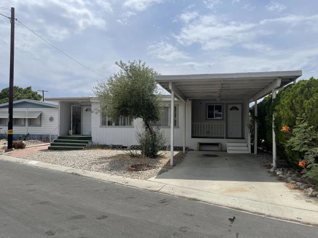 32161 Cody Avenue, Thousand Palms CA: https://media.crmls.org/mediaz/f0cefb46-0b68-43a9-8413-ced8a21a3e53.jpg