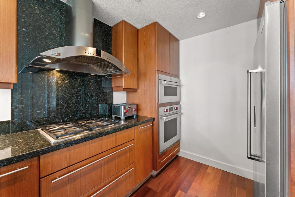 1199 Pacific Highway - photo 9