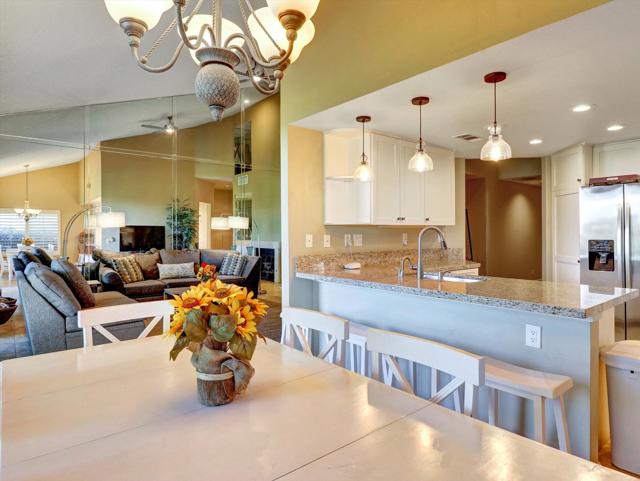 54671 Inverness Way, La Quinta CA: https://media.crmls.org/mediaz/f0cff544-878d-430b-ac42-b4af3d5d3881.jpg