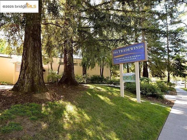 297 Tradewinds DR, San Jose CA: https://media.crmls.org/mediaz/f0d22041-d843-476a-a949-c7f75681e1f6.jpg