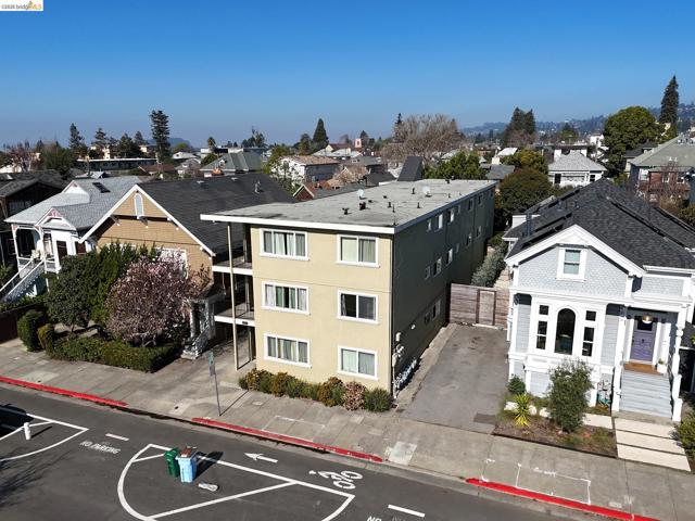 Image 1 of 25 For 2015 Hearst Ave