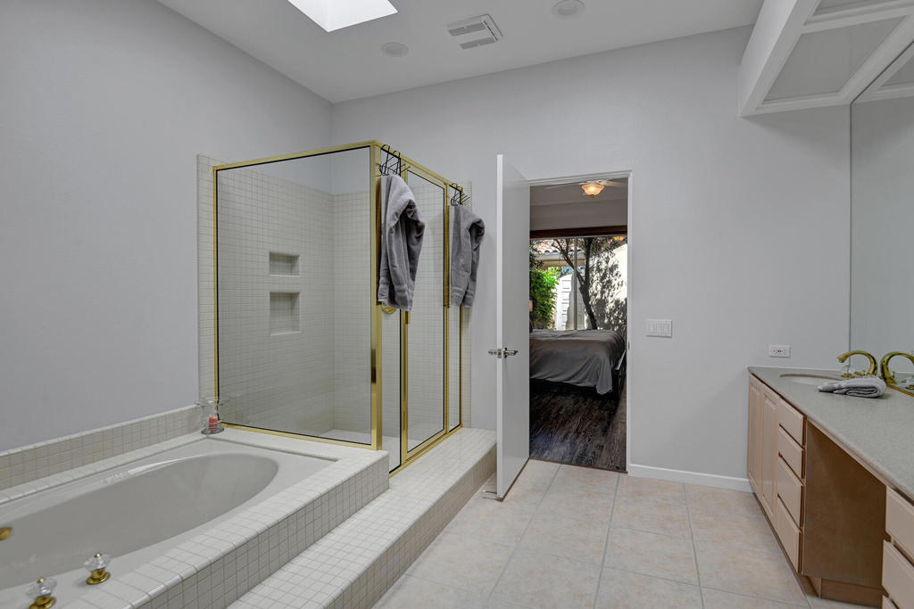 MLS #219131590DA img 32