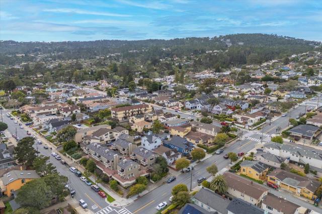 739 W Franklin Street, Monterey CA: https://media.crmls.org/mediaz/f0d28ca5-b91d-44c8-a290-1c41c3ae43ef.jpg