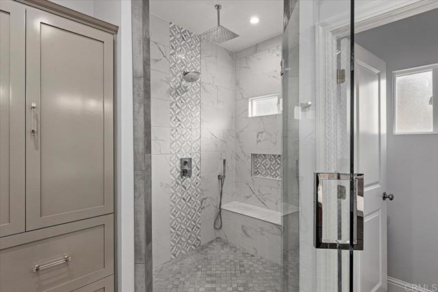 276 Hilltop Drive, Chula Vista CA: https://media.crmls.org/mediaz/f0d297f7-41a1-4e08-8beb-cab6d0cd4e24.jpg