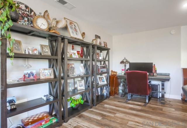 2035 Camino Cantera, Vista CA: https://media.crmls.org/mediaz/f0d2d96f-4197-499e-9289-65bf3066efa8.jpg