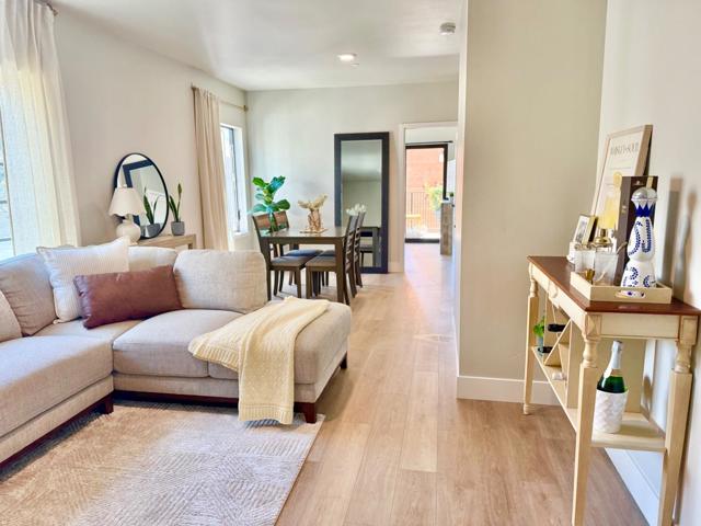 400 San Benito St, Hollister CA: https://media.crmls.org/mediaz/f0d2f390-646c-4722-b22d-52f66b8287f6.jpg