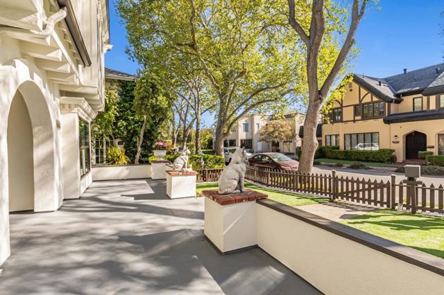 Image 3 of 54 For 2064 Alameda Way