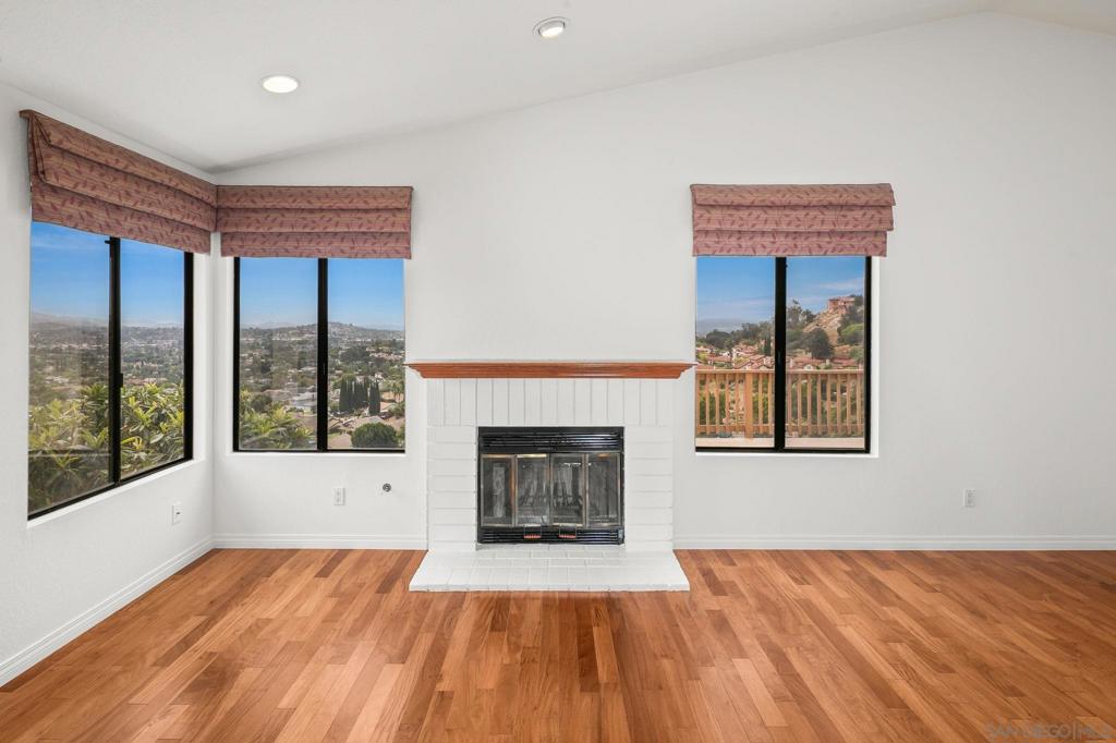 2033 Fiesta Glen - photo 4