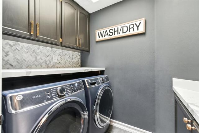 735 Georgetown Place, Gilroy CA: https://media.crmls.org/mediaz/f0d441af-2bc6-45f0-873e-5742198b1e60.jpg