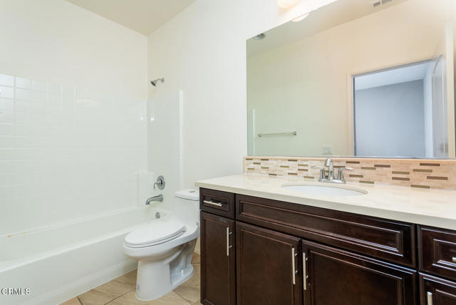 Detail Gallery Image 24 of 67 For 24863 Carbon Ln, Valencia,  CA 91354 - 4 Beds | 3/1 Baths