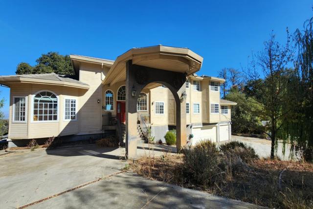 245 Heacox Road, Woodside CA: https://media.crmls.org/mediaz/f0d60348-436a-48e9-a313-b48100747327.jpg