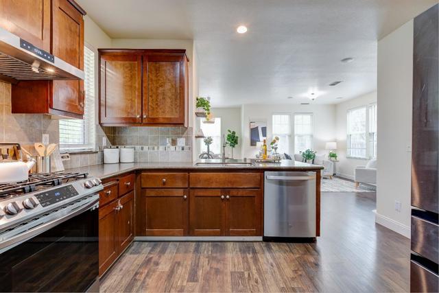 582 Cottage Park Drive, Hayward CA: https://media.crmls.org/mediaz/f0d694a8-d737-4dc9-a81f-a067b463c4cb.jpg