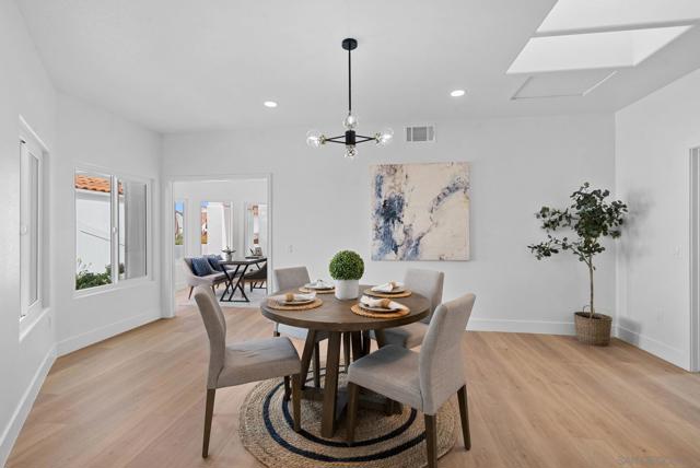 4979 Poseidon Way, Oceanside CA: https://media.crmls.org/mediaz/f0d6c4a6-4f71-49cf-a2be-5f02b261dac6.jpg