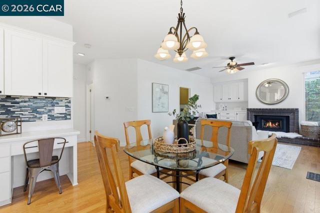 Image 17 of 51 For 811 Vineyard Ct