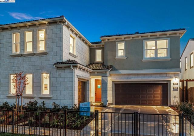 319 W Calabria Drive, Mountain House CA: https://media.crmls.org/mediaz/f0d8f74f-d144-4c0f-8fdb-d6dcad6587b1.jpg